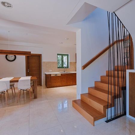 Vila Stala Malinska Exterior foto